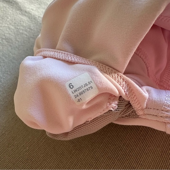 Lululemon Align Sports Bra - Light Pink - Picture 7 of 7